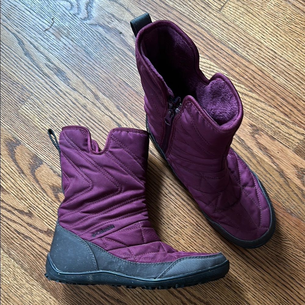 Columbia Women's Purple Quilted Boots